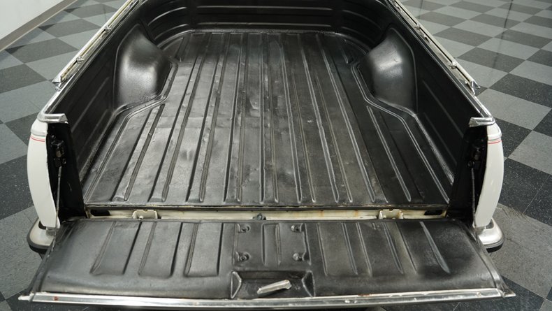 Chevrolet-El-camino-1984-White-Brown-4