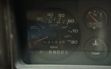 Chevrolet-El-camino-1984-White-Brown-41