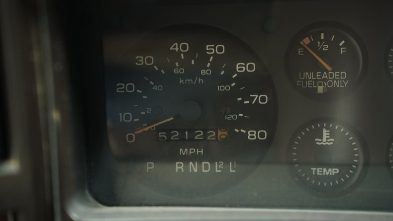 Chevrolet-El-camino-1984-White-Brown-41