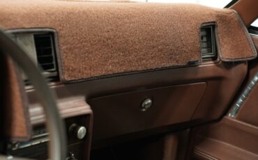 Chevrolet-El-camino-1984-White-Brown-42