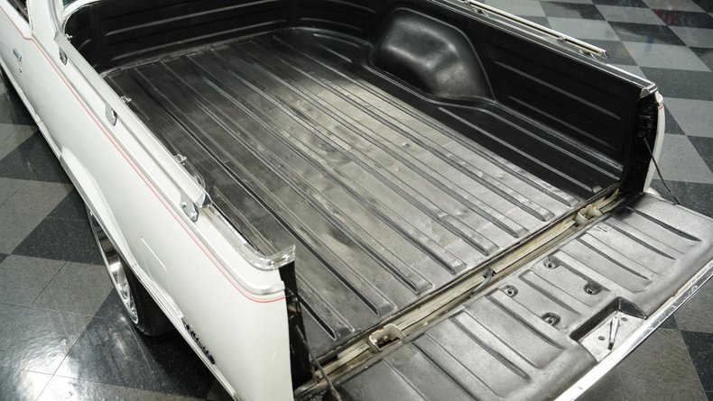 Chevrolet-El-camino-1984-White-Brown-5