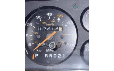 Chevrolet-El-camino-1985-Black-amp-Red-Red-3