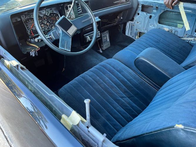 Chevrolet-El-camino-1986-Blue-2