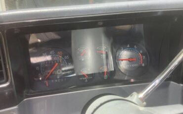 Chevrolet-El-camino-1986-Gray-10