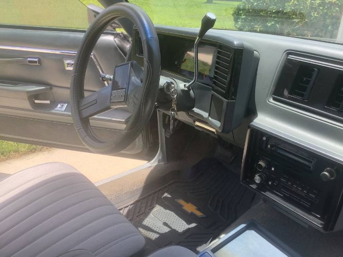 Chevrolet-El-camino-1986-Gray-11