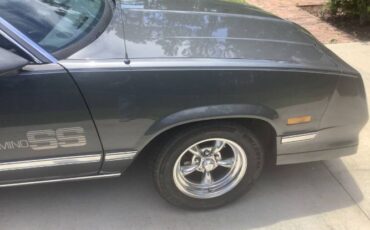 Chevrolet-El-camino-1986-Gray-15
