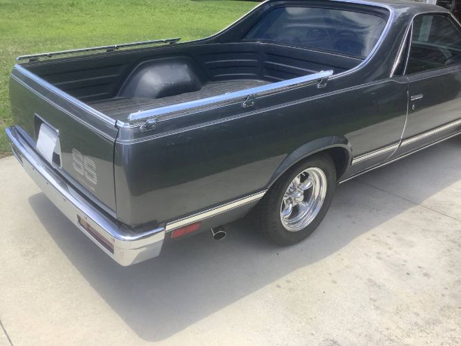 Chevrolet-El-camino-1986-Gray-16