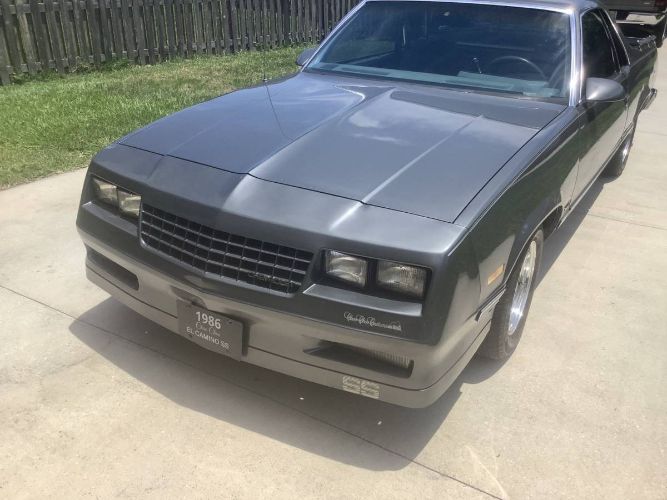 Chevrolet-El-camino-1986-Gray-19