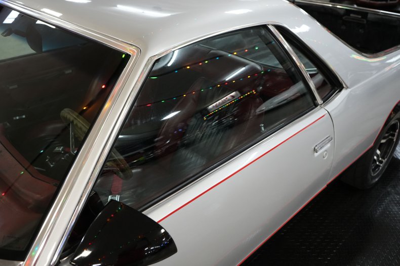 Chevrolet-El-camino-1986-Silver-Black-39