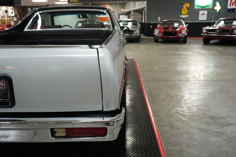 Chevrolet-El-camino-1986-Silver-Black-42