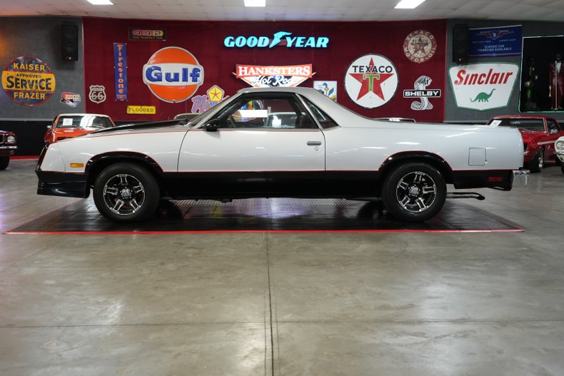 Chevrolet-El-camino-1986-Silver-Black-44