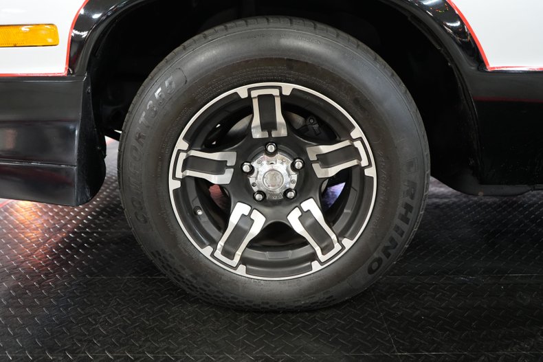 Chevrolet-El-camino-1986-Silver-Black-45
