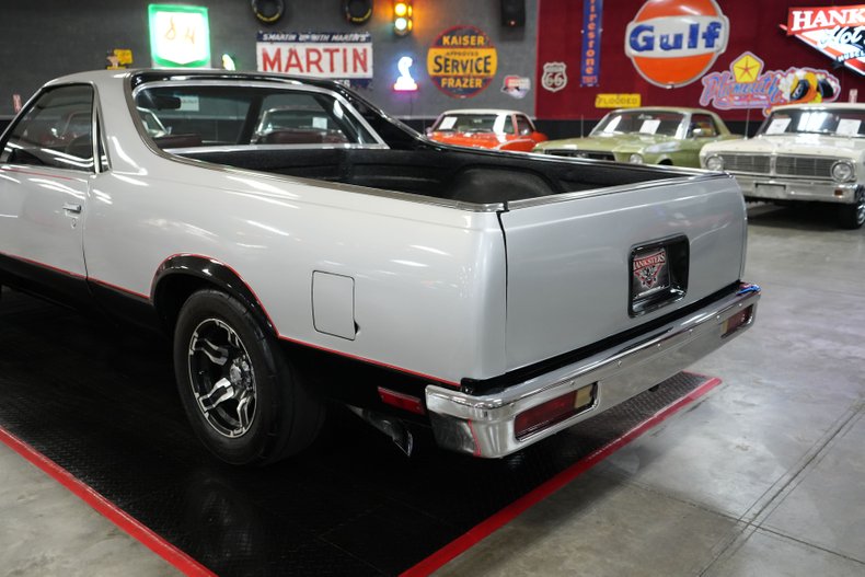 Chevrolet-El-camino-1986-Silver-Black-46