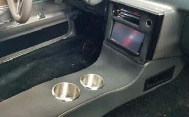 Chevrolet-El-camino-1987-Custom-8