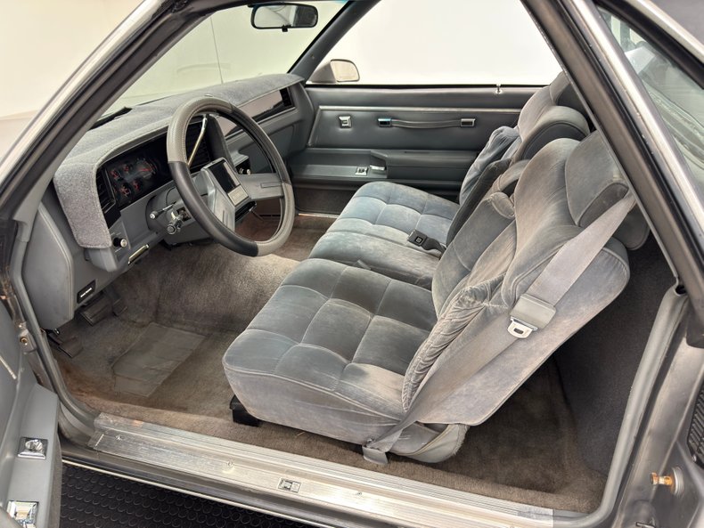 Chevrolet-El-camino-1987-Silver-Gray-10