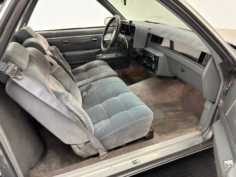 Chevrolet-El-camino-1987-Silver-Gray-12