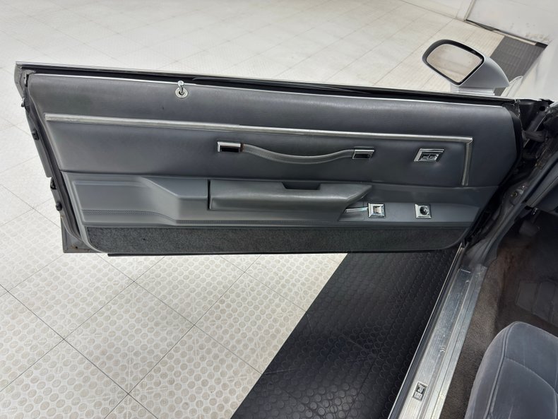 Chevrolet-El-camino-1987-Silver-Gray-43