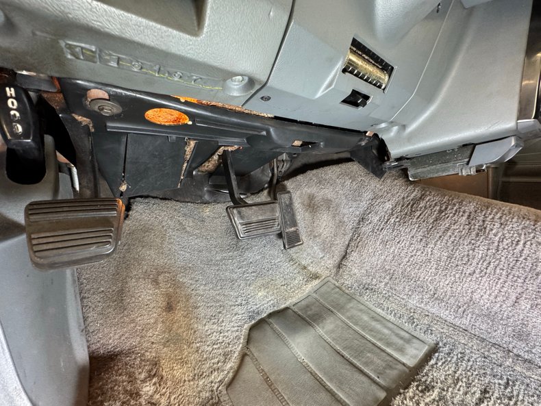 Chevrolet-El-camino-1987-Silver-Gray-48