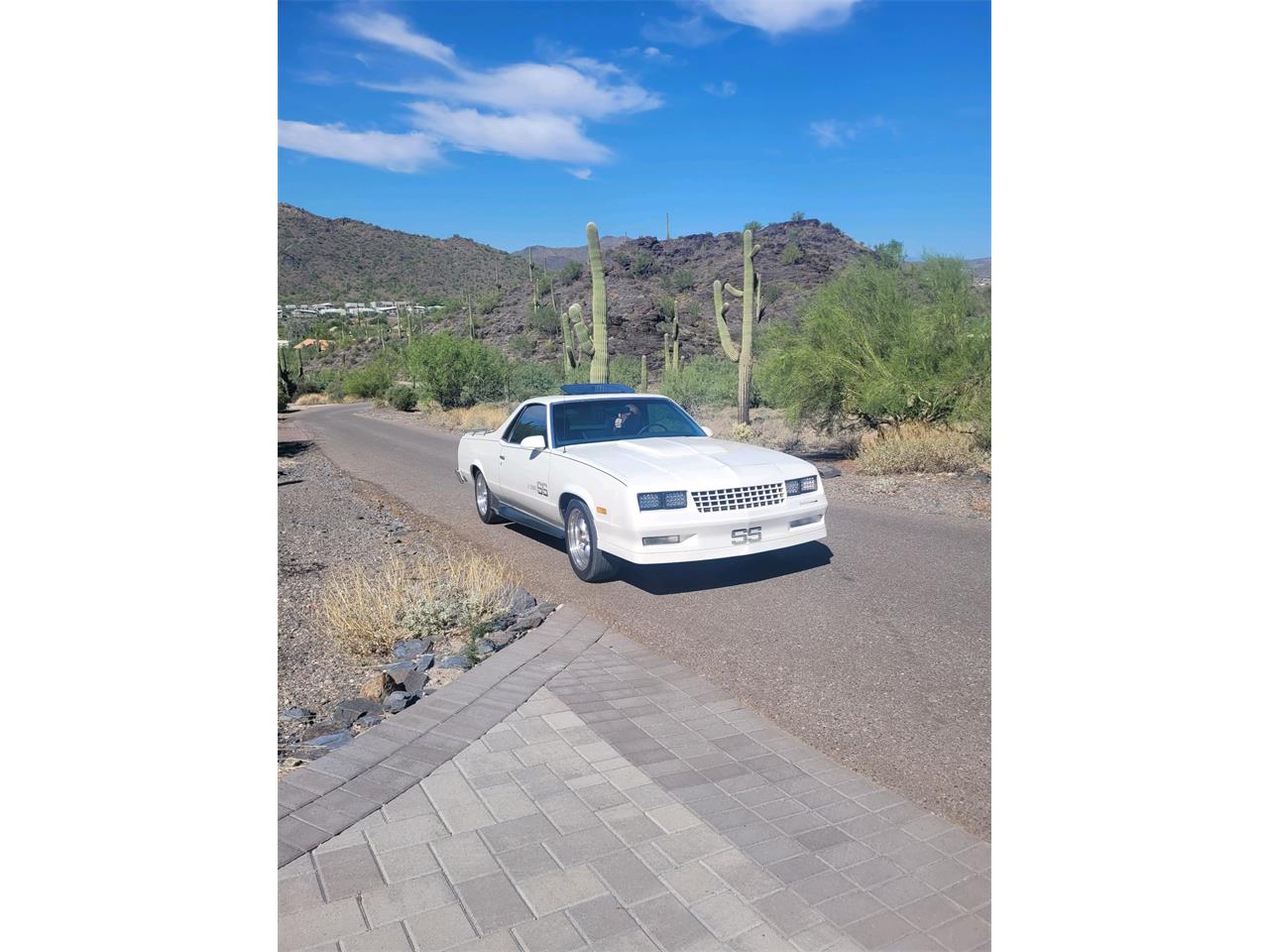 Chevrolet-El-camino-1987-White-Blue-2
