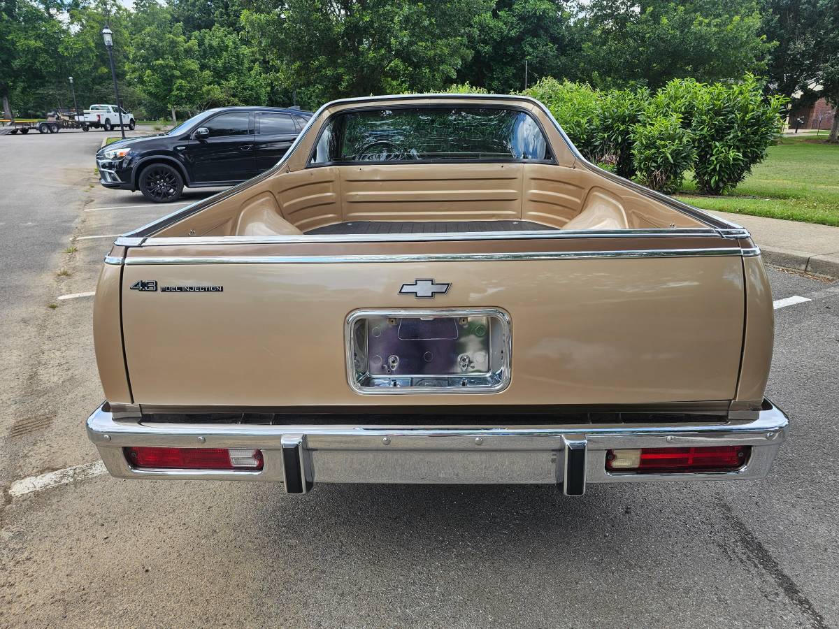 Chevrolet-El-camino-1987-brown-6