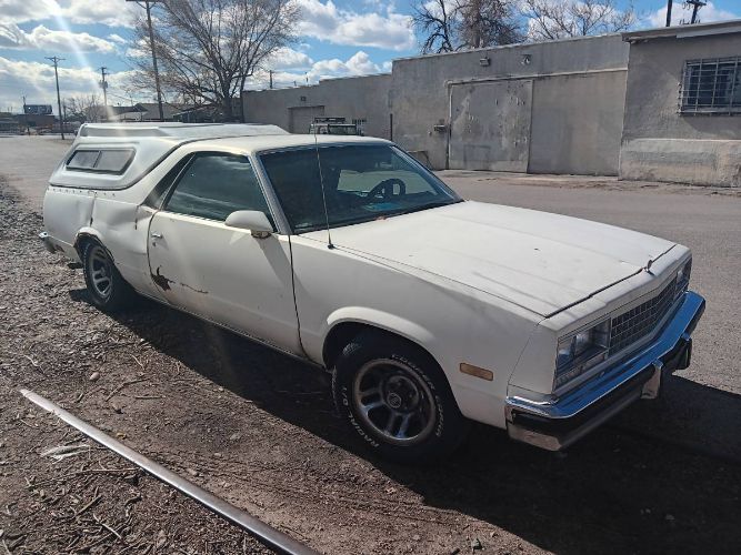 Chevrolet-El-camino-1988-White-13
