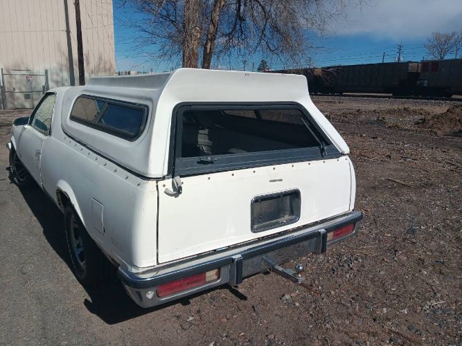 Chevrolet-El-camino-1988-White-15