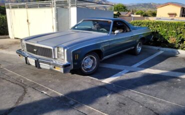 Chevrolet-El-camino-classic-1977-blue-2