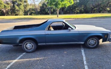 Chevrolet-El-camino-classic-1977-blue-3