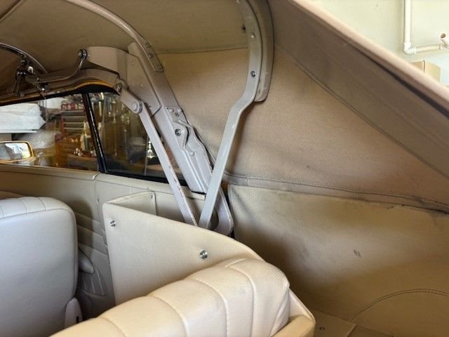 Chevrolet-Fleetmaster-1947-Sunrise-Pearl-Tan-11