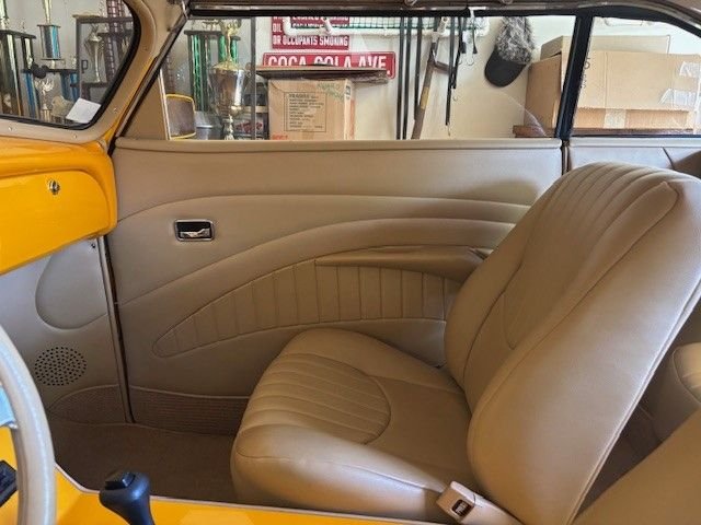 Chevrolet-Fleetmaster-1947-Sunrise-Pearl-Tan-12
