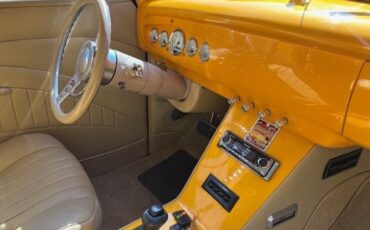 Chevrolet-Fleetmaster-1947-Sunrise-Pearl-Tan-8