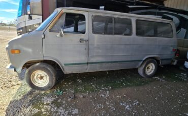 Chevrolet-G10-Van-1978-Standard-Passenger-Van-11