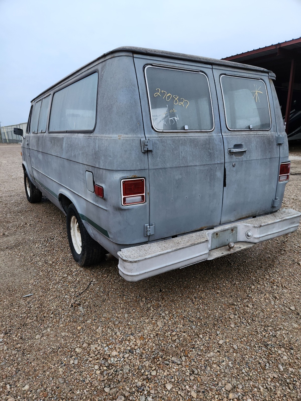 Chevrolet-G10-Van-1978-Standard-Passenger-Van-2