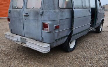 Chevrolet-G10-Van-1978-Standard-Passenger-Van-3