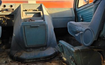Chevrolet-G10-Van-1978-Standard-Passenger-Van-5