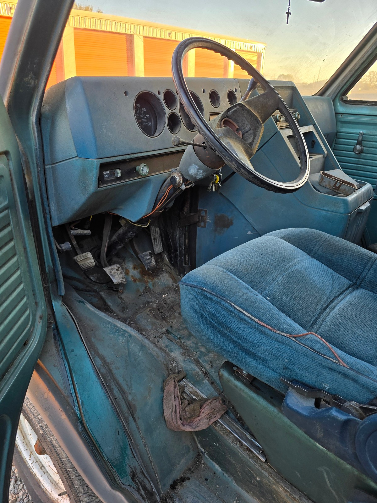 Chevrolet-G10-Van-1978-Standard-Passenger-Van-7