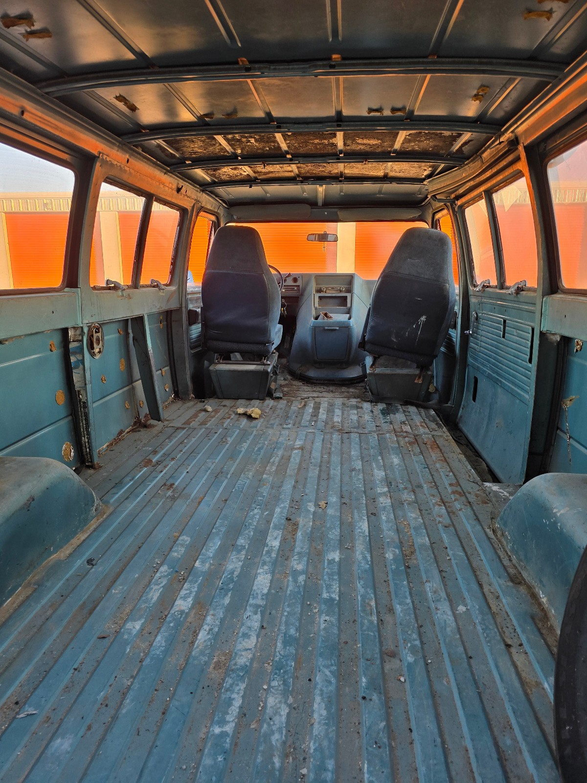 Chevrolet-G10-Van-1978-Standard-Passenger-Van-8