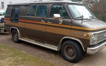 Chevrolet-G20-1982-brown-1