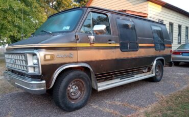 Chevrolet-G20-1982-brown-19
