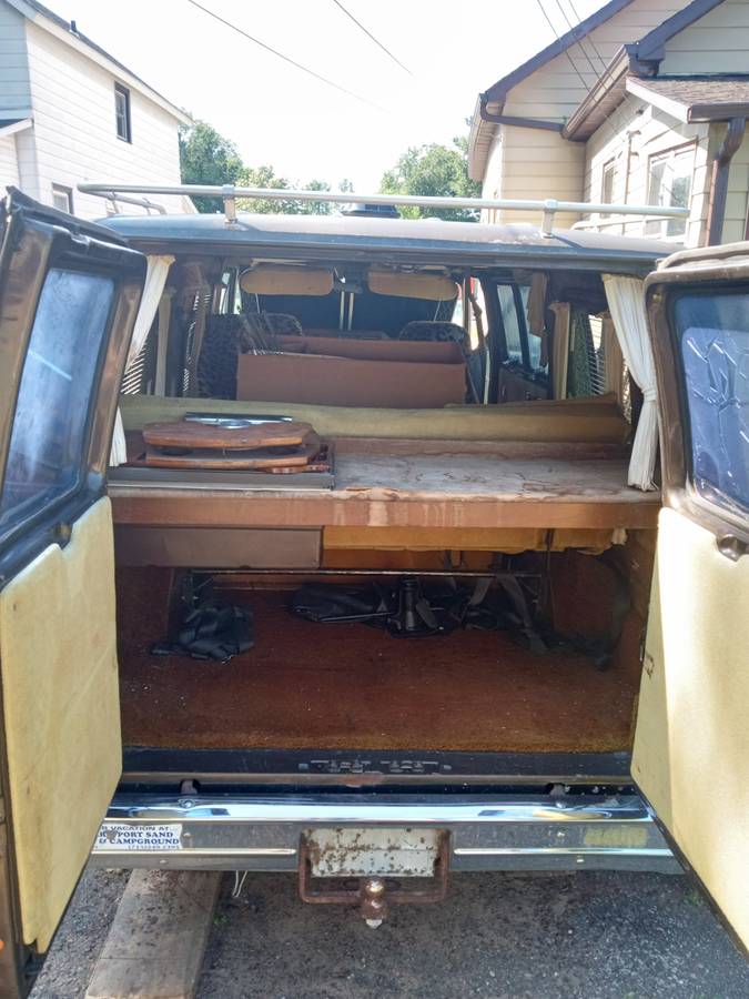 Chevrolet-G20-1982-brown-9