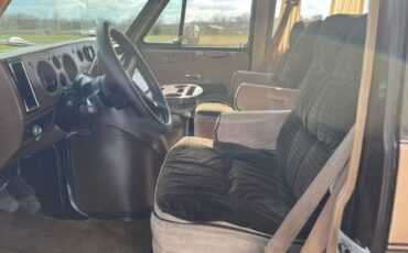 Chevrolet-G20-1984-BrownTan-BrownTan-16