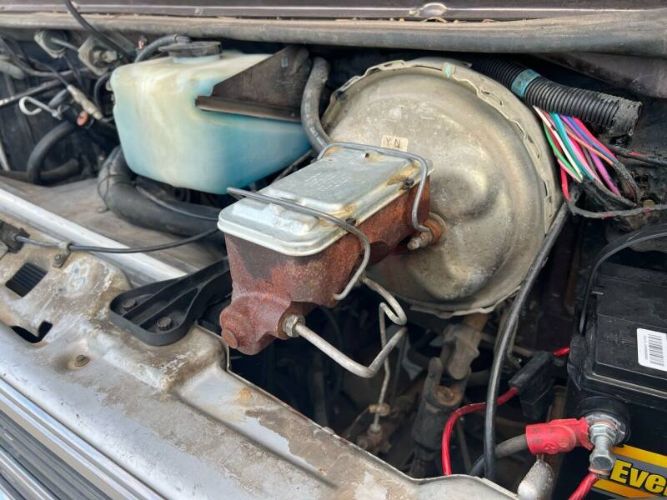 Chevrolet-G20-1984-BrownTan-BrownTan-4