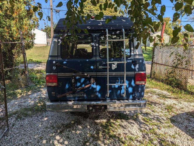 Chevrolet-G20-1990-Blue-13