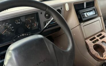 Chevrolet-G20-1992-White-1