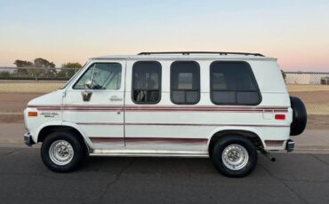 Chevrolet-G20-1992-White-8
