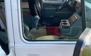 Chevrolet-G20-1993-White-4