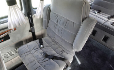 Chevrolet-G20-Van-1986-26