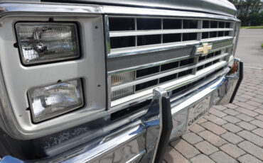 Chevrolet-G20-Van-1986-6