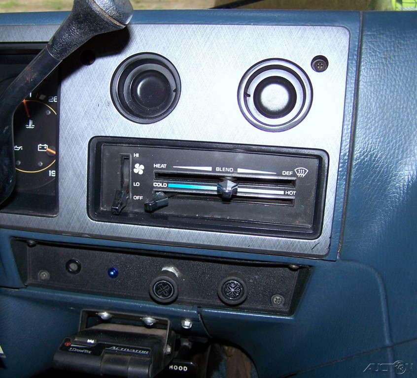 Chevrolet-G20-Van-1995-MinivanVan-10