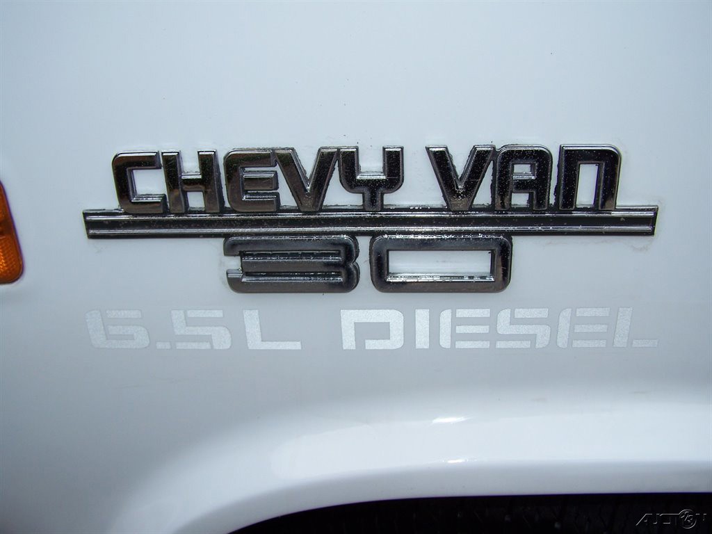Chevrolet-G20-Van-1995-MinivanVan-11